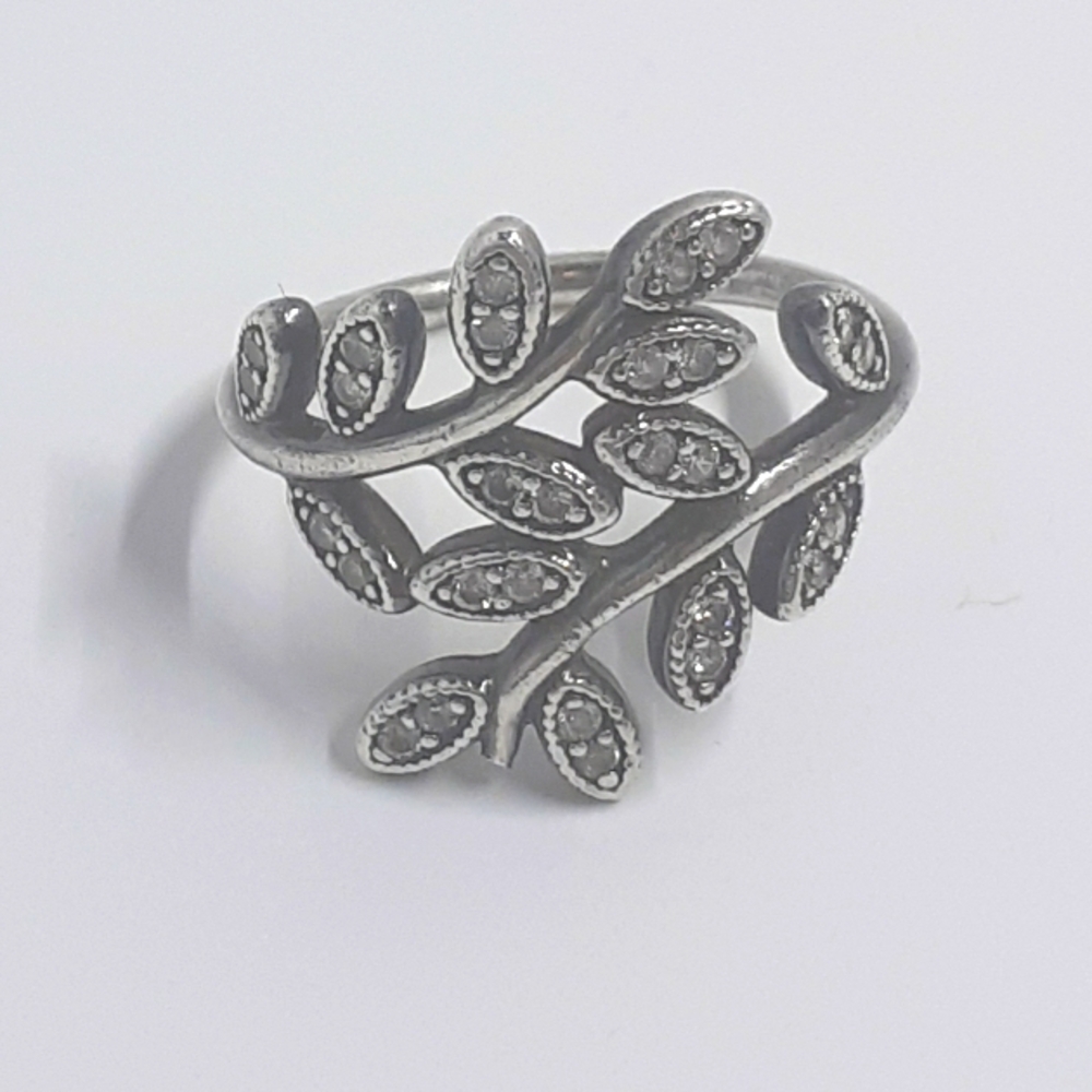 Pandora Sparkling Leaves Sterling Silver Cubic Zirconia Size 7 Ring